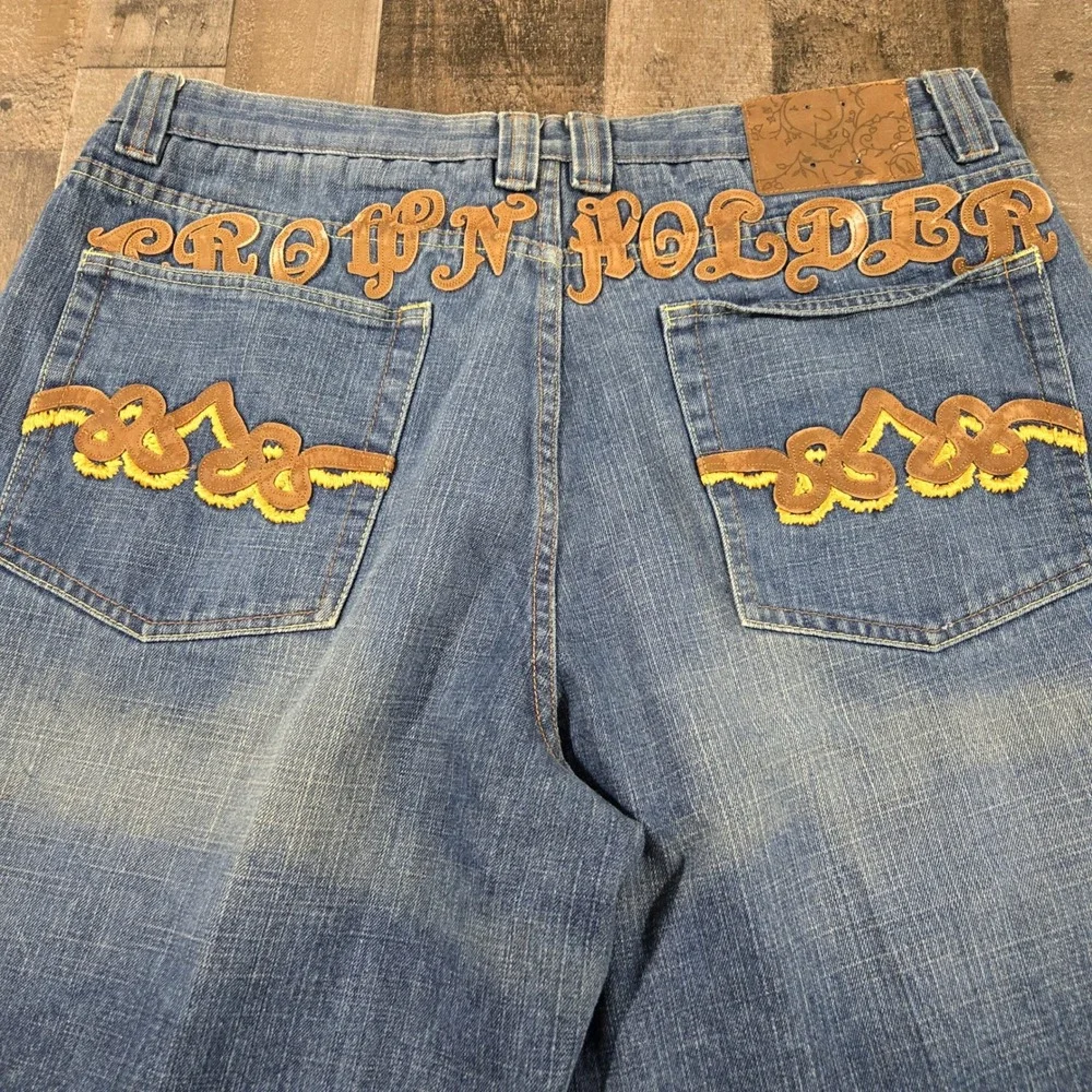 Crown Holder Vintage Y2K Baggy Denim Shorts Embroidered Rosary Crucifix Jorts 42